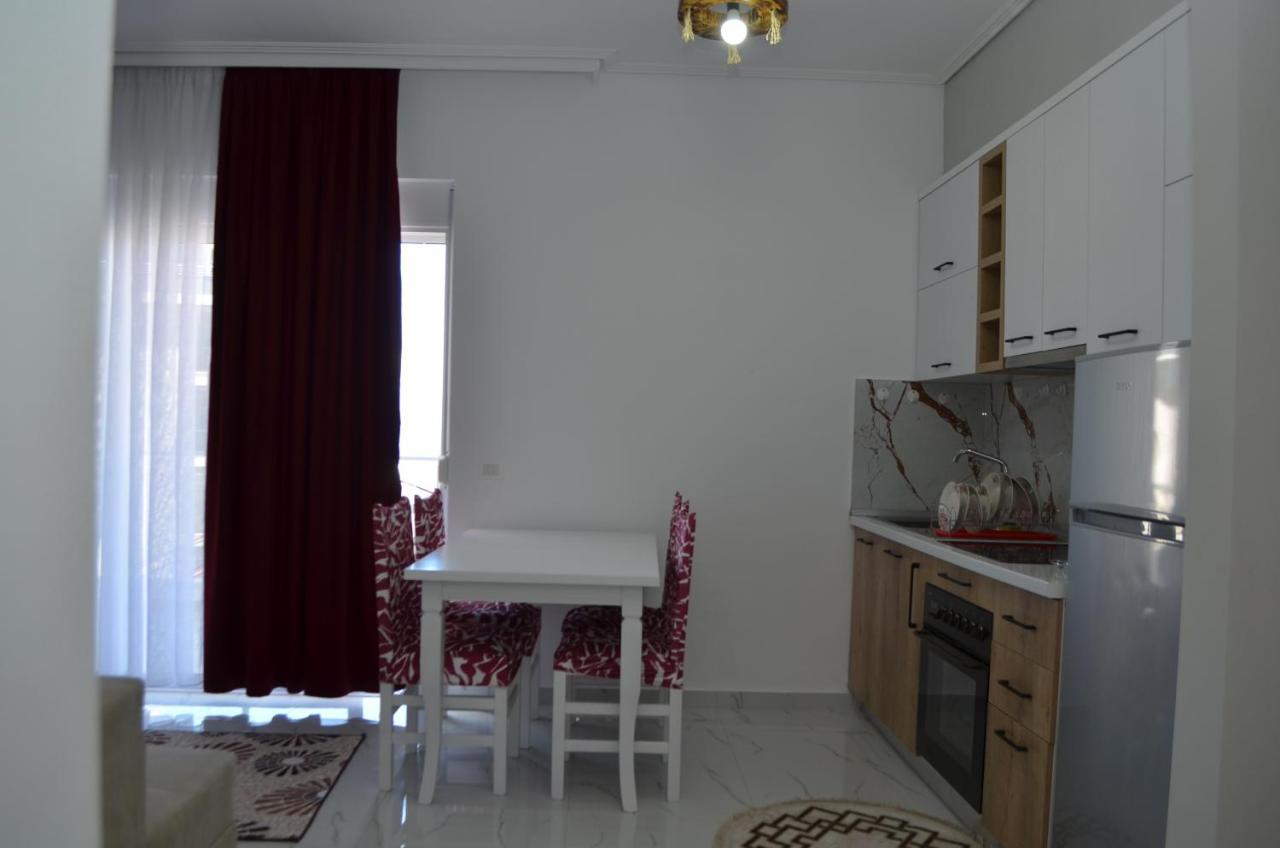 Akil Apartments Саранда Экстерьер фото